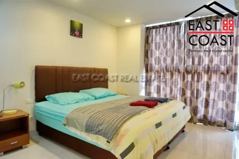 Condominio de 2 dormitorios en Pattaya, Tailandia № 212640 - foto 5