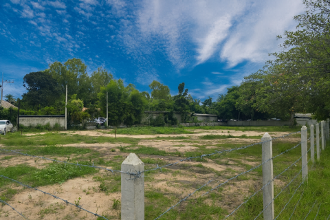 Terrain à Hua Hin, Thaïlande 2013.2 m2 № 135633 - photo 3