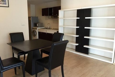 Studio in the Condo in Khlong Toei, Bangkok, Thailand  № 135634 - photo 2