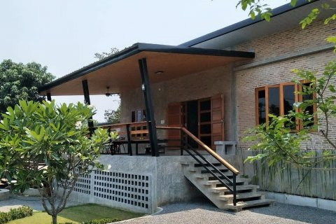 House in Chiang Mai, Thailand 4 bedrooms № 121878 - photo 1