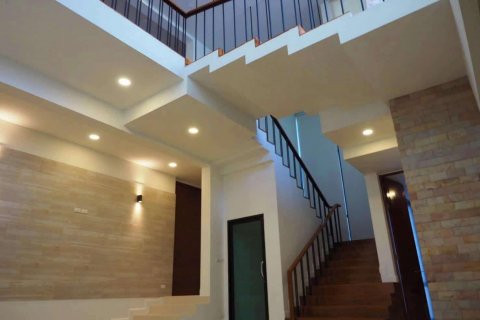 House in Chiang Mai, Thailand 4 bedrooms № 121879 - photo 4