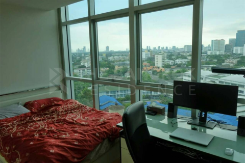 Condo in Bangkok, Thailand, 1 bedroom  № 185144