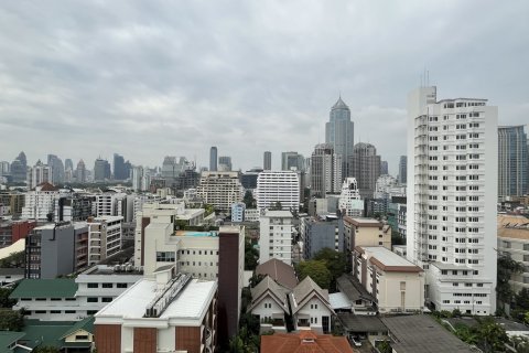 Condo à Khlong Toei, Bangkok, Thaïlande, 2 chambres № 200768 - photo 16