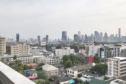 Condo à Khlong Toei, Bangkok, Thaïlande, 2 chambres № 200768 - photo 9