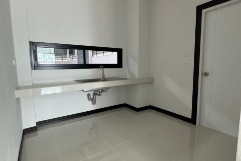 Entrepôt à Bang Len, Thaïlande № 164180 - photo 20