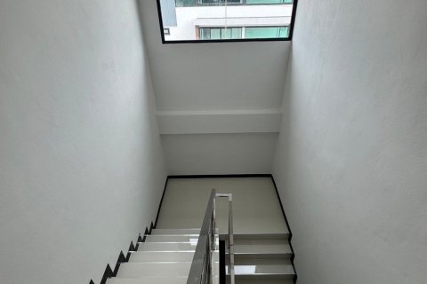 Entrepôt à Bang Len, Thaïlande № 164180 - photo 11