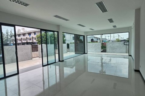 Entrepôt à Bang Len, Thaïlande № 164180 - photo 2