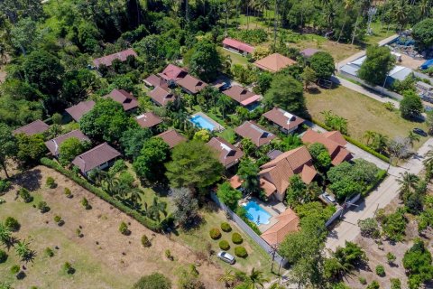 Duplex in Ko Samui, Thailand 18 bedrooms № 138059 - photo 26