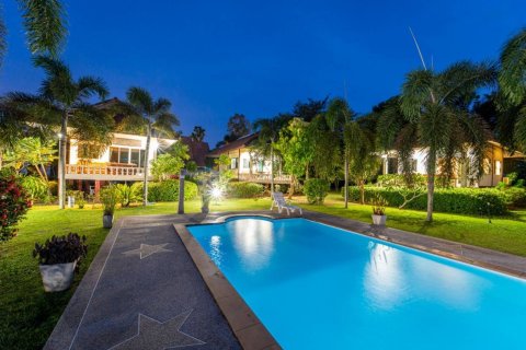 Duplex in Ko Samui, Thailand 18 bedrooms № 138059 - photo 29