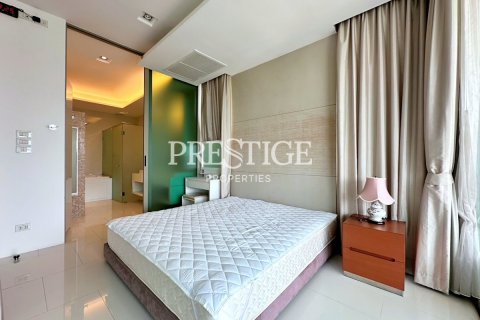 Condo in Pattaya, Thailand, 2 bedrooms № 198540 - photo 11