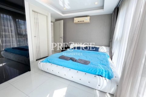 Condo in Pattaya, Thailand, 2 bedrooms № 198538 - photo 8