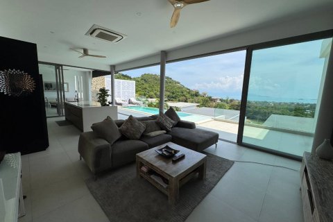 Villa in Ko Samui, Thailand 4 bedrooms № 179900 - photo 6