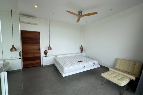 Villa in Ko Samui, Thailand 4 bedrooms № 179900 - photo 14