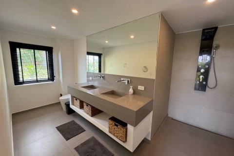 Villa in Ko Samui, Thailand 4 bedrooms № 179900 - photo 17