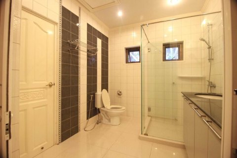 Вилла в Хуа Хине, Таиланд с 4 спальнями  № 171918 - фото 13