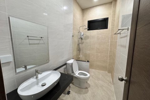 Villa in Mae Rim, Thailand 3 bedrooms № 171916 - photo 30