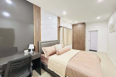 Villa à Pattaya, Thaïlande 4 chambres № 171917 - photo 13