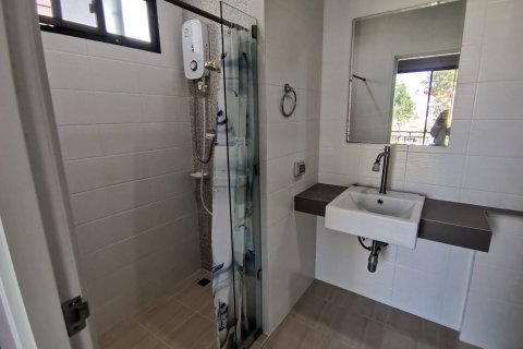 Таунхаус в Паттайе, Таиланд с 3 спальнями  № 171912 - фото 8