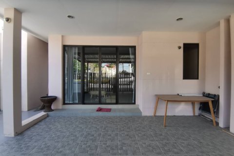 Таунхаус в Паттайе, Таиланд с 3 спальнями  № 171912 - фото 13