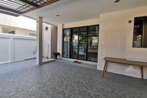 Таунхаус в Паттайе, Таиланд с 3 спальнями  № 171912 - фото 12