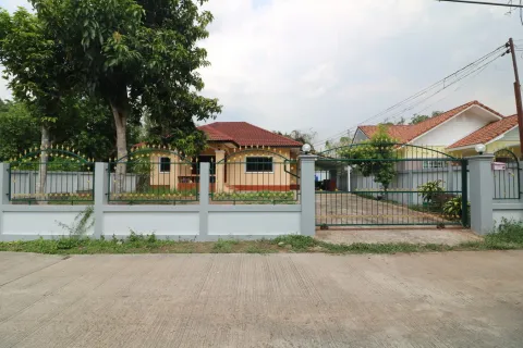 House in Udon Thani, Thailand 3 bedrooms № 164602