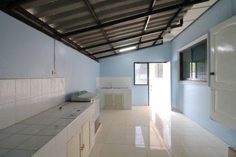 House in Udon Thani, Thailand 3 bedrooms № 164602 - photo 24