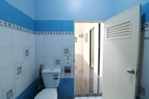 House in Udon Thani, Thailand 3 bedrooms № 164602 - photo 21