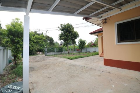 House in Udon Thani, Thailand 3 bedrooms № 164602 - photo 26