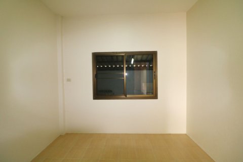 House in Udon Thani, Thailand 3 bedrooms № 164602 - photo 13