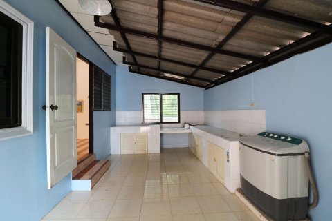 House in Udon Thani, Thailand 3 bedrooms № 164602 - photo 22