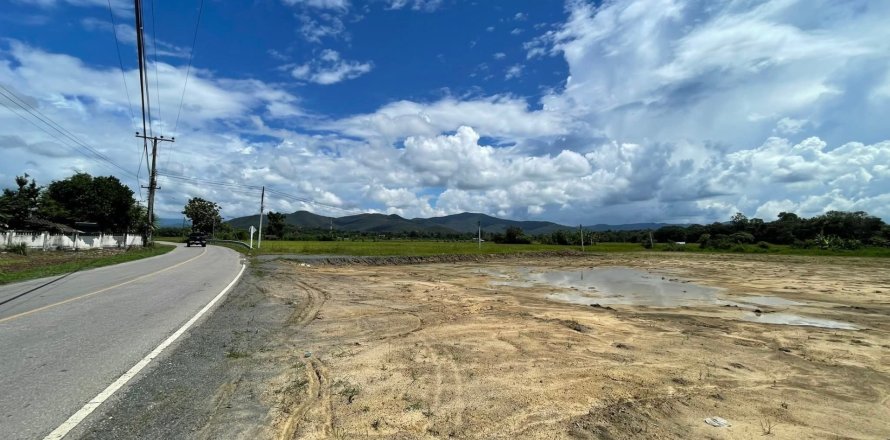 Terrain à Chiang Mai, Thaïlande 6722.8 m2 № 153033