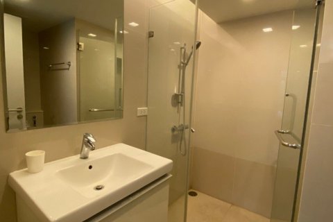 Студия в кондо в Клонг Тоэй, Бангкок, Таиланд № 148167 - фото 5