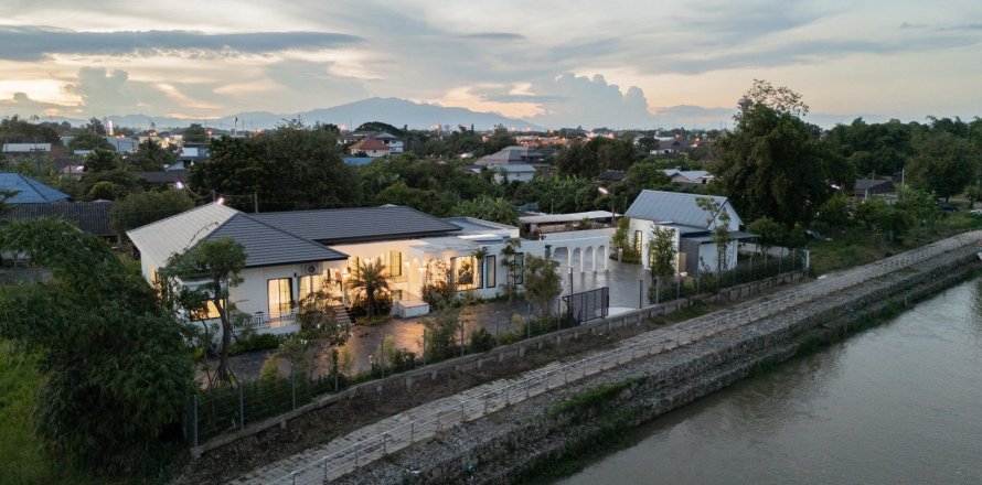 Дом в Лампхуне, Таиланд с 9 спальнями № 148162