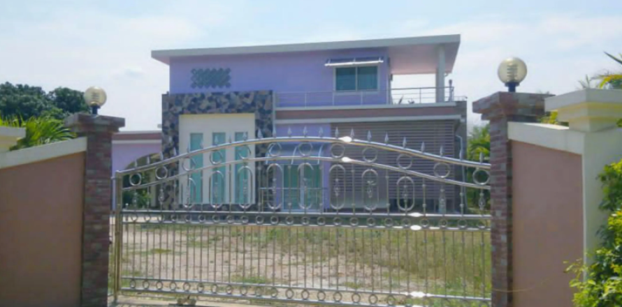 Maison à Lampang, Thaïlande 3 chambres № 164378