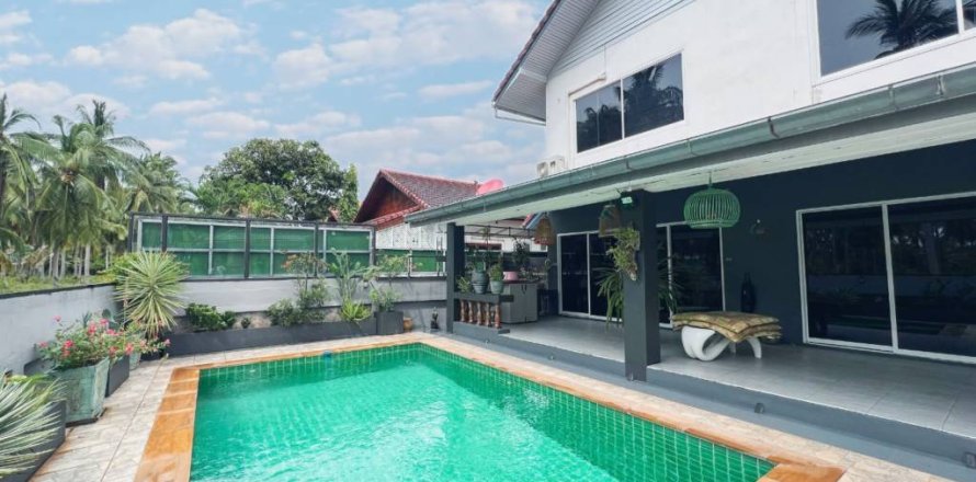 Villa in Ko Samui, Thailand 4 bedrooms № 146765