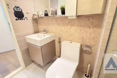 Condo in Watthana, Bangkok, Thailand, 2 bedrooms  № 214567 - photo 13