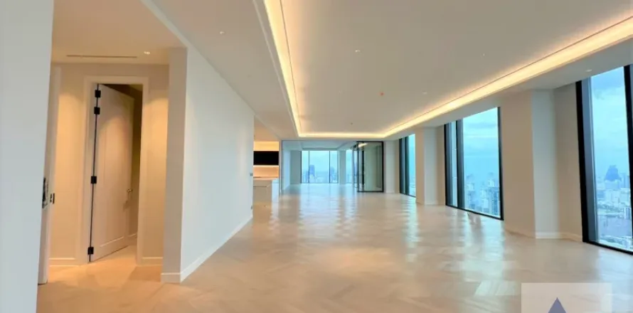 Condo in Pathum Wan, Bangkok, Thailand, 5 bedrooms  № 214564