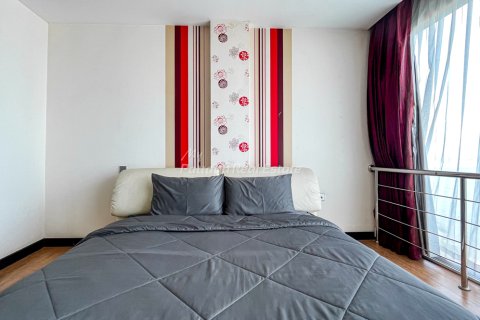 Condo à Bang Lamung, Thaïlande, 2 chambres  № 151039 - photo 8