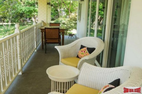 House in Chiang Mai, Thailand 5 bedrooms № 194006 - photo 4