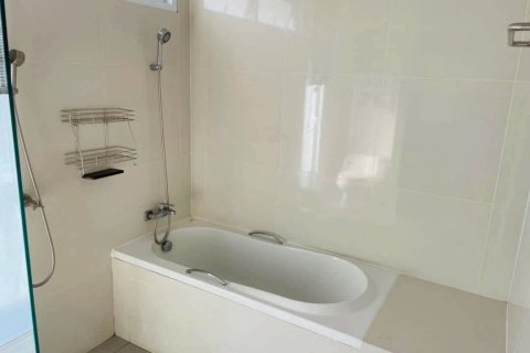 Villa in Pattaya, Thailand 3 bedrooms № 137686 - photo 13