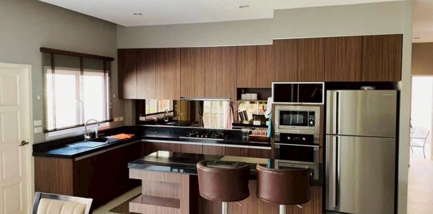 Villa in Pattaya, Thailand 3 bedrooms № 137686