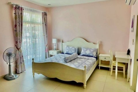 Villa in Pattaya, Thailand 3 bedrooms № 137686 - photo 16
