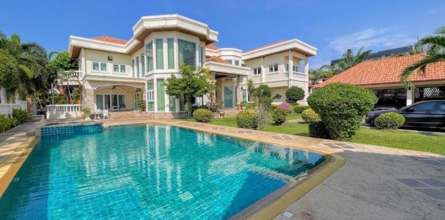 Maison à Pattaya, Thaïlande 4 chambres № 137684