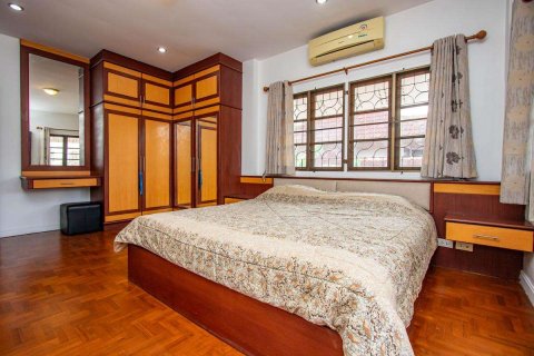 Haus in Chiang Mai, Thailand 4 Schlafzimmer № 220478 - Foto 11