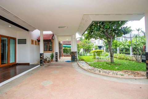 Haus in Chiang Mai, Thailand 4 Schlafzimmer № 220478 - Foto 13