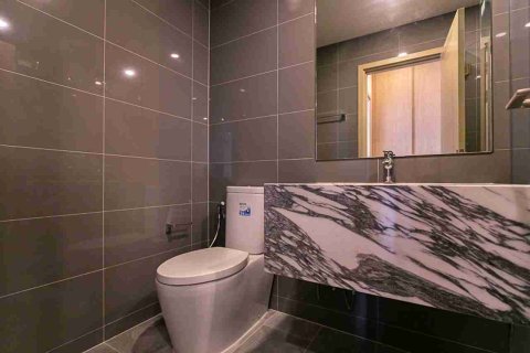 Condo in Bangkok, Thailand, 2 bedrooms № 183374 - photo 14