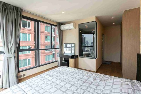 Condo in Bangkok, Thailand, 2 bedrooms № 183374 - photo 16