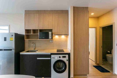 Condo in Bangkok, Thailand, 2 bedrooms № 183374 - photo 11