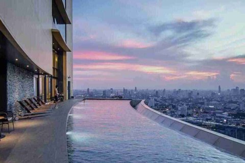 Condo in Bangkok, Thailand, 2 bedrooms № 183373 - photo 2