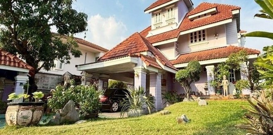 Дом в Кханнаяу, Бангкок, Таиланд с 5 спальнями  № 167335